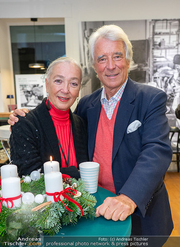 Weihnachts-Diskussionsabend - Gmundner Keramik - Di 02.12.2025 - Peter und Agnes HUSSLEIN7