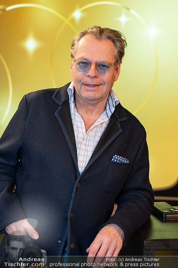 Ein Fest fürs Fernsehen - Wiener Metropol - Di 02.12.2025 - Martin GASTINGER (Portrait)15