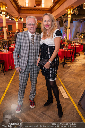 Ein Fest fürs Fernsehen - Wiener Metropol - Di 02.12.2025 - Ekaterina MUCHA mit Ehemann Christian17