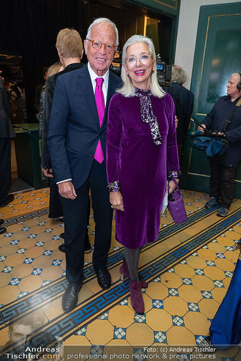 Ein Fest fürs Fernsehen - Wiener Metropol - Di 02.12.2025 - Werner und Martina FASSLABEND51