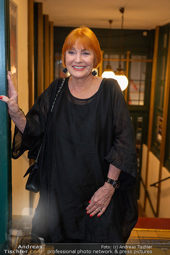 Ein Fest fürs Fernsehen - Wiener Metropol - Di 02.12.2025 - Chris LOHNER56