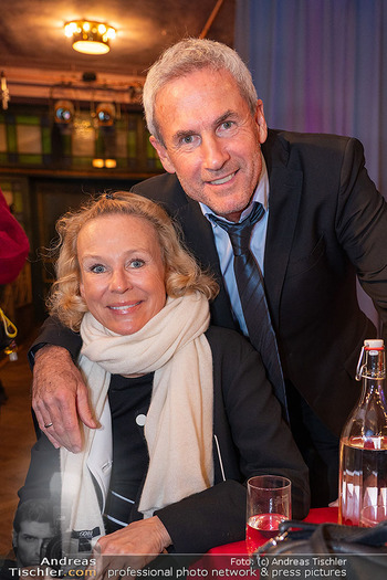 Ein Fest fürs Fernsehen - Wiener Metropol - Di 02.12.2025 - Michael und Tina KONSEL83