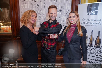 Kaffeesiederball Fächerpräsentation - Künstlerhaus, Wien - Di 09.12.2025 - Martina KAISER, Herby STANONIK, Eser AKBABA17