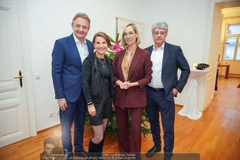 Jingle Mingle Weihnachtsempfang - Büro Gerstbauer - Di 09.12.2025 - Nadja BERNHARD, Gerald GERSTBAUER, Kristina SPERNGER, Wolfgang H4