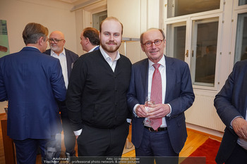 Jingle Mingle Weihnachtsempfang - Büro Gerstbauer - Di 09.12.2025 - Othmar KARAS mit Sohn Gabriel82