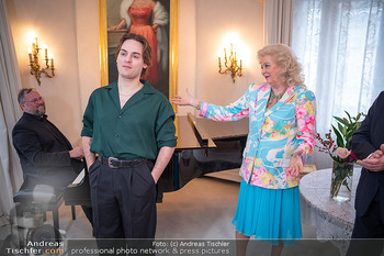 Stargast Präsentation Zuckerbäckerball - Privatwohnung, Wien - Mi 10.12.2025 - Birgit SARATA, Moritz MAUSSER16