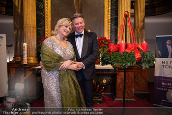 Benefiz Weihnachtskonzert - Lutherische Stadtkirche, Wien - Mi 10.12.2025 - Camilla NYLUND mit Ehemann Anton SARIS22