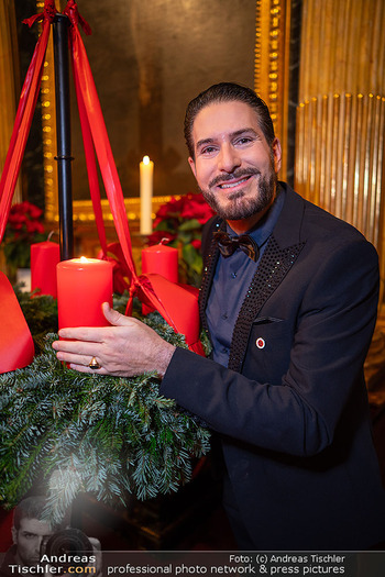 Benefiz Weihnachtskonzert - Lutherische Stadtkirche, Wien - Mi 10.12.2025 - Clemens UNTERREINER mit Adventkranz25