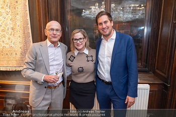 VIP Empfang Hahn Pröll - Palais Szechenyi Rahimi, Wien - Mi 10.12.2025 - Kurt MANN mit Freundin Renata, Alexander PRÖLL51