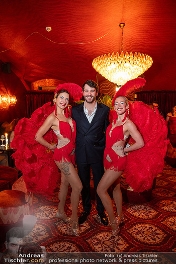 VIP Opening - Le Fou, Wien - Fr 12.12.2025 - Alexander SCHRACK53