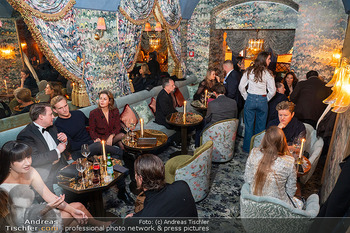 VIP Opening - Le Fou, Wien - Fr 12.12.2025 - Innenansicht Le Fou, Gäste, Loungebereich58