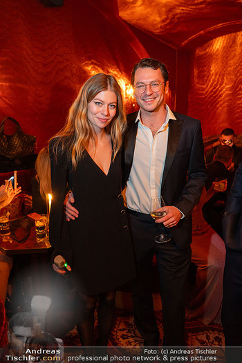 VIP Opening - Le Fou, Wien - Fr 12.12.2025 - Zoe STRAUB mit Kaspar66