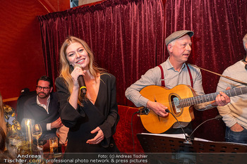 VIP Opening - Le Fou, Wien - Fr 12.12.2025 - Zoe STRAUB80