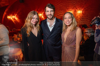 VIP Opening - Le Fou, Wien - Fr 12.12.2025 - Zoe STRAUB, Katharina GORGI, Alexander SCHRACK106