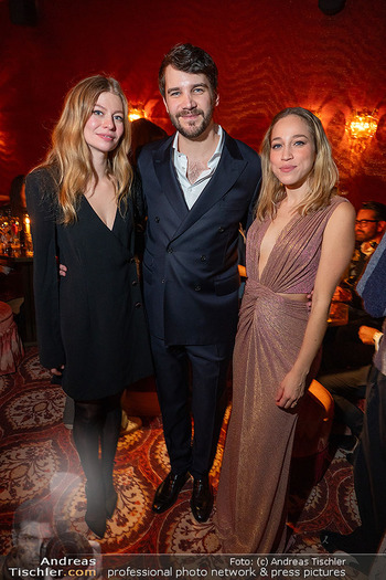 VIP Opening - Le Fou, Wien - Fr 12.12.2025 - Zoe STRAUB, Katharina GORGI, Alexander SCHRACK107