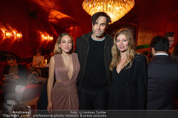 VIP Opening - Le Fou, Wien - Fr 12.12.2025 - Katharina GORGI, Max SIMONISCHEK, Zoe STRAUB125