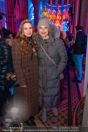 Kunstwerk Illuminierung - Votivkirche, Wien - Di 16.12.2025 - Elina GARANCA, Niki OSL18