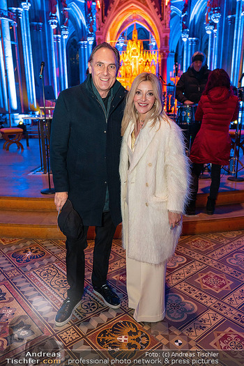 Kunstwerk Illuminierung - Votivkirche, Wien - Di 16.12.2025 - Christian KRPOUN, Billi THANNER21