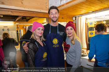 ZuKi Punsch Charity - Lions Club Punschstand Am Graben, Wien - Do 18.12.2025 - Paul PIZZERIA, Silvia SCHNEIDER, Gabi HILLER35