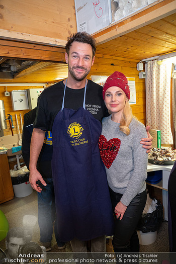 ZuKi Punsch Charity - Lions Club Punschstand Am Graben, Wien - Do 18.12.2025 - Paul PIZZERIA, Silvia SCHNEIDER37