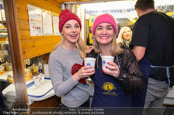ZuKi Punsch Charity - Lions Club Punschstand Am Graben, Wien - Do 18.12.2025 - Silvia SCHNEIDER, Gabi HILLER40