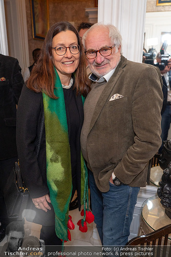 Hilfe im eigenen Land Neujahrsempfang - Fuchs Villa, Wien - Di 13.01.2026 - Michael SCHOTTENBERG mit Ehefrau Claire27