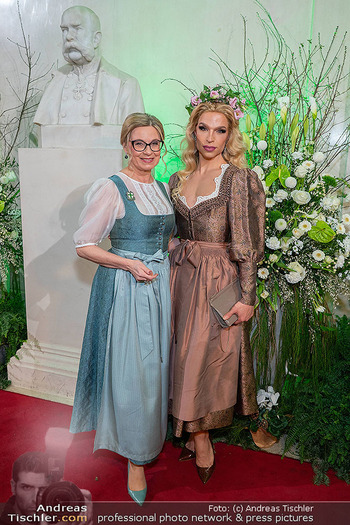 Jägerball - Hofburg, Wien - Mo 26.01.2026 - Christa KUMMER, Tamara MASCARA18