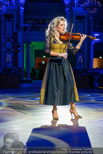 Jägerball - Hofburg, Wien - Mo 26.01.2026 - Lidia BAICH (Bühnenfoto)169