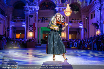 Jägerball - Hofburg, Wien - Mo 26.01.2026 - Lidia BAICH (Bühnenfoto)177