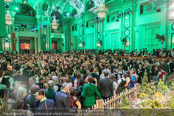Jägerball - Hofburg, Wien - Mo 26.01.2026 - Übersichtsfoto Festsaal, Tanzfläche, Menschmassen241
