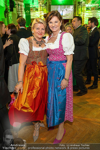 Jägerball - Hofburg, Wien - Mo 26.01.2026 - Marlies MUHR, Susanne RIESS-HAHN246