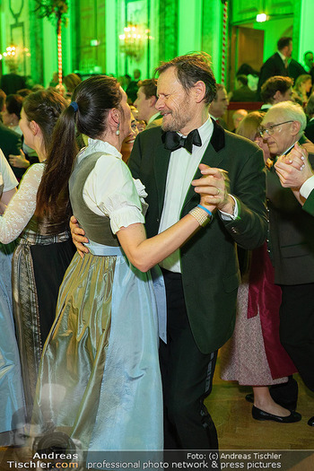 Jägerball - Hofburg, Wien - Mo 26.01.2026 - Martin BÖHM mit Ehefrau373