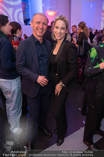 25-Jahresfeier - MQ MueumsQuartier, Wien - Do 29.01.2026 - Verena KASPAR-EISERT mit Ehemann138