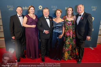 Ball der Wiener Wirtschaft - Hofburg, Wien - Fr 30.01.2026 - Michael LUDWIG, Irmtraud ROSSGATTERER, Walter RUCK mit Ehefrau P47