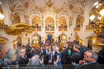 25. Grazer Opernredoute - Grazer Oper - Sa 31.01.2026 - Feststiege Übersichtsfoto Gedränke Menschenandrang, Besucher76