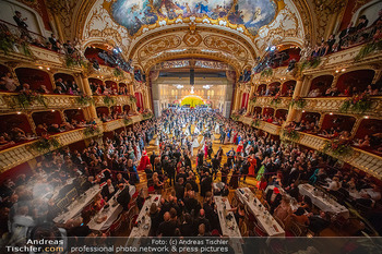 25. Grazer Opernredoute - Grazer Oper - Sa 31.01.2026 - Übersichtsfoto Ballsaal Festsaal Tanzfläche Tanzpaare Ballsais197