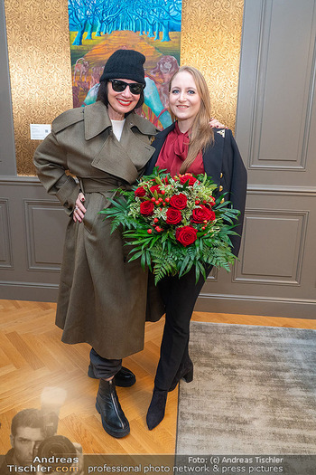 Fran Drescher Ankunft - Flughafen Wien-Schwechat - Di 10.02.2026 - Fran DRESCHER (Die Nanny), Jacqueline LUGNER5