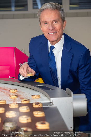 Sharon Stone bei Guschlbauer - Guschlbauer Schaumrollenfabrik St. Willibald - Di 10.02.2026 - Alfons HAIDER34