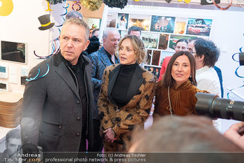 Sharon Stone bei Guschlbauer - Guschlbauer Schaumrollenfabrik St. Willibald - Di 10.02.2026 - Sharon STONE103