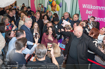 An afternoon with Fran Drescher - Lugner City - Mi 11.02.2026 - Fran DRESCHER10
