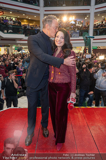 An afternoon with Fran Drescher - Lugner City - Mi 11.02.2026 - Fran DRESCHER (Die Nanny), Peter Marc JACOBSEN30