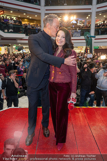 An afternoon with Fran Drescher - Lugner City - Mi 11.02.2026 - Fran DRESCHER (Die Nanny), Peter Marc JACOBSEN31