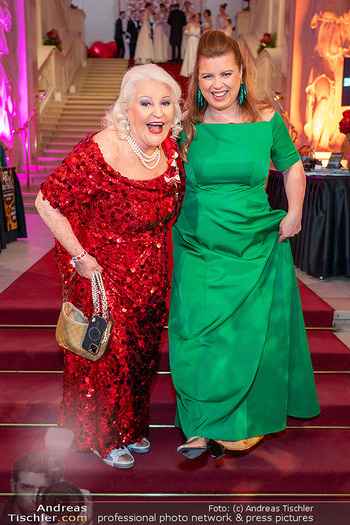 Juristenball 2026 - Wiener Hofburg - Sa 14.02.2026 - Marika LICHTER, Simone KOPMAJER1