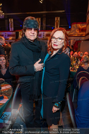 Seitenblicke Gala - Interspot Studios, Wien - Mo 23.02.2026 - Gottfried HELNWEIN mit Ehefrau Renate102