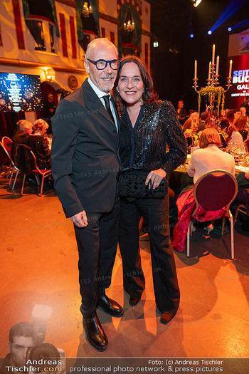 Seitenblicke Gala - Interspot Studios, Wien - Mo 23.02.2026 - Siegfried MERYN, Eva PÖLZL106