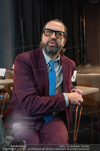 Premiere ´Alter nicer Mann´ - CasaNova, Wien - Di 24.02.2026 - Gerald FLEISCHHACKER18