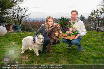 Frühling bei Simone Lugner - Lugner Villa, Wien - Mo 02.03.2026 - Simone LUGNER, Clemens TRISCHLER8