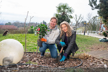 Frühling bei Simone Lugner - Lugner Villa, Wien - Mo 02.03.2026 - Simone LUGNER, Clemens TRISCHLER11
