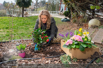 Frühling bei Simone Lugner - Lugner Villa, Wien - Mo 02.03.2026 - Simone LUGNER13