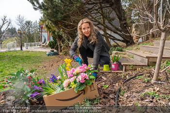 Frühling bei Simone Lugner - Lugner Villa, Wien - Mo 02.03.2026 - Simone LUGNER16